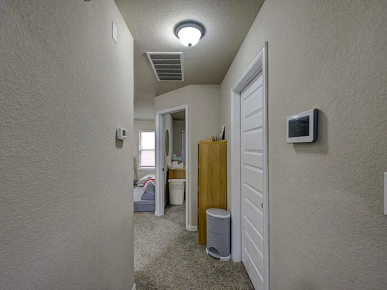 4140 Van Ness Ave — Photo 25