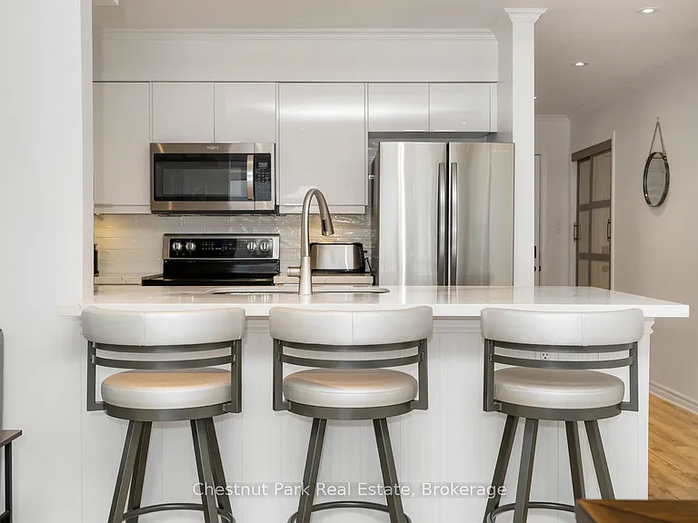 679 Johnston Park Ave — Photo 17