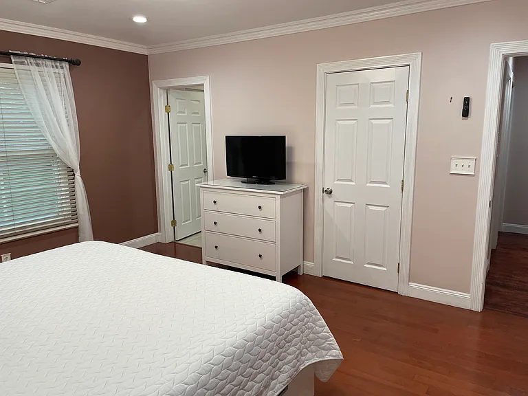 2019 N Maple St — Photo 11