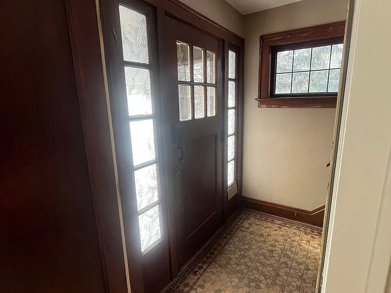 459 N Winton Rd — Photo 27