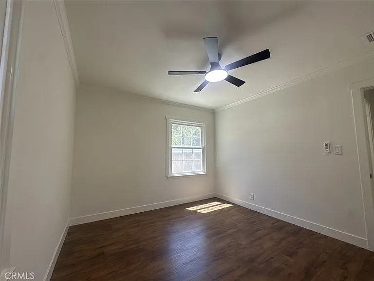 7245 Wish Ave — Photo 18