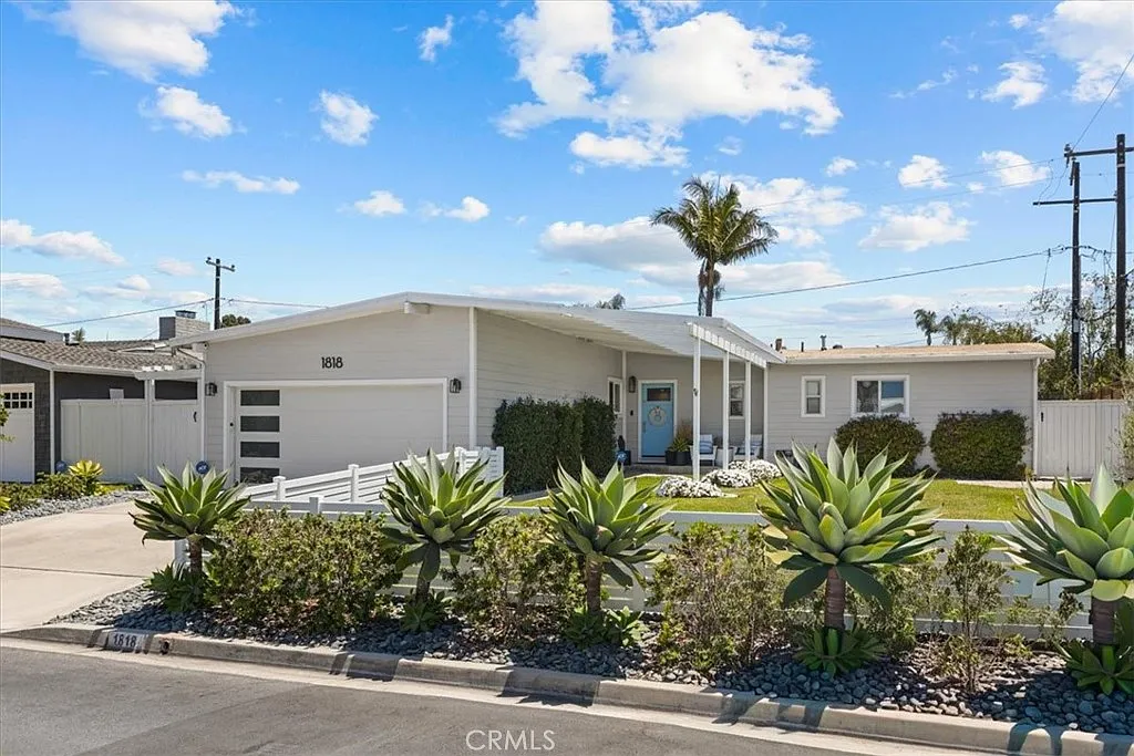 3 bed, 2.5 bath, 1783 sqft, $12,000 — Photo 1