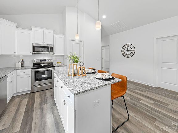 2nd image of 3423 Keith Dr