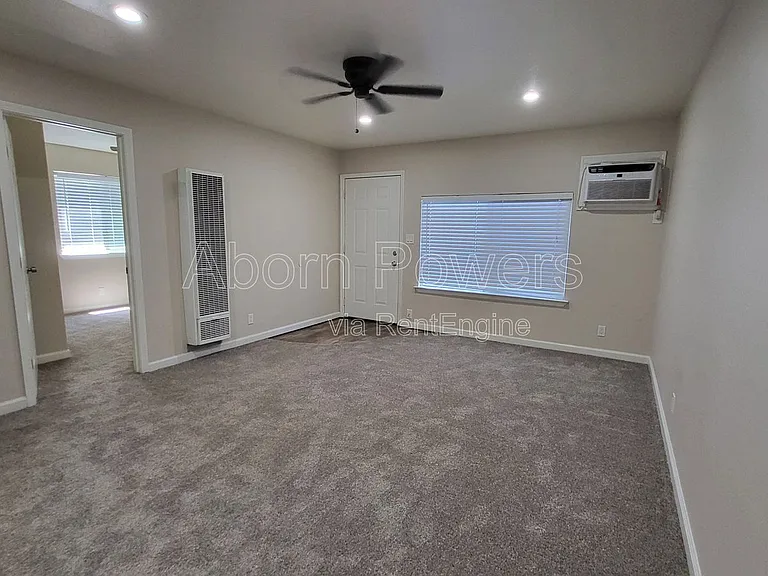 3738 4th Ave #7 — Photo 20