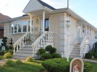 9819 161st Ave, Howard Beach, NY 11414