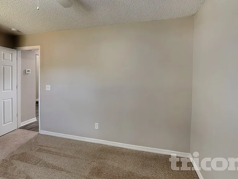 947 Sandywood Dr — Photo 11