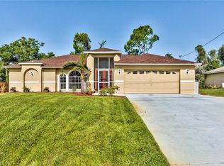 17516 Phlox Dr, Fort Myers, FL 33967