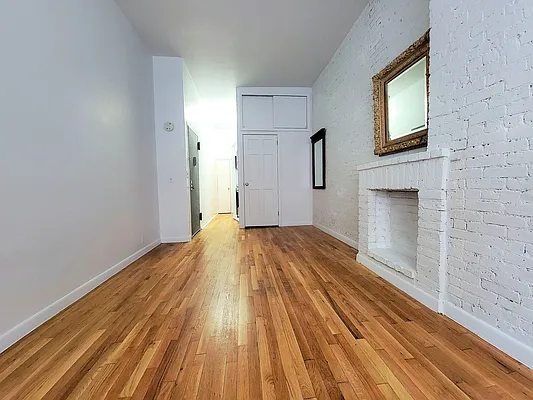 Rented by Compass | media 4