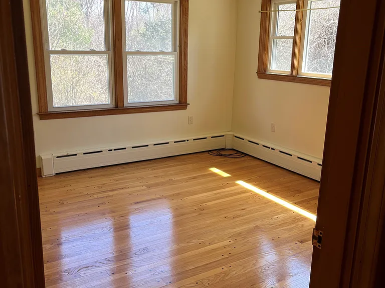 7 Rosewood Ave — Photo 8