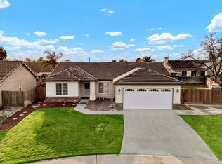 681 Sandcastle Ave, Lemoore, CA 93245