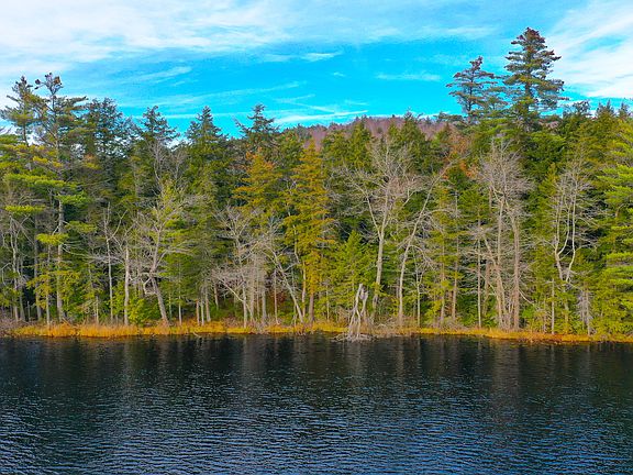 4th image of 12 Jewett Pond Road