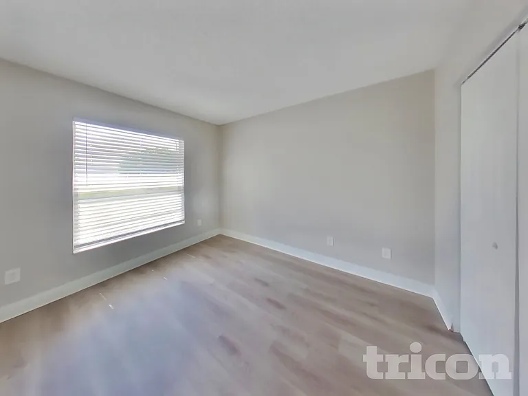 1020 Red Oak Cir — Photo 10