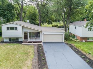 812 Cadillac Dr, Wheaton, IL 60187