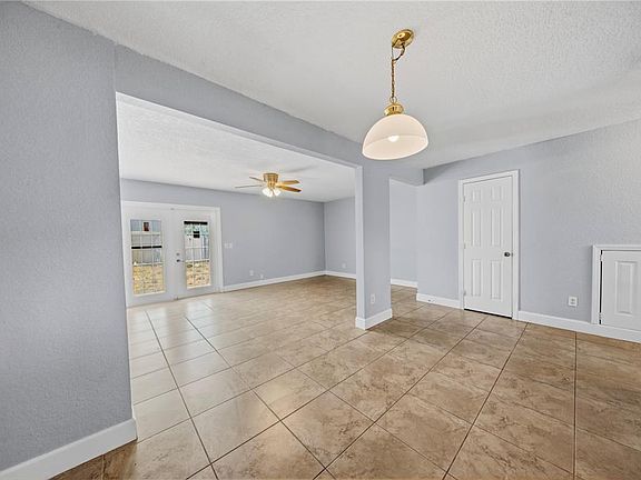 4th image of 1345 WINTER GREEN WAY