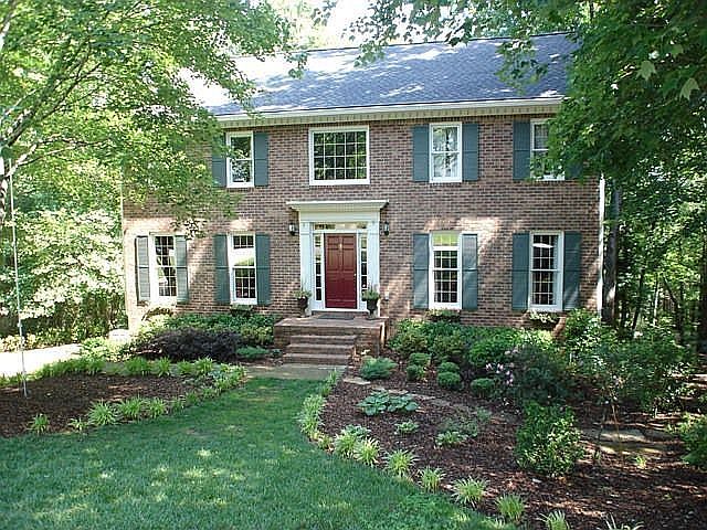 Inviting Curb Appeal