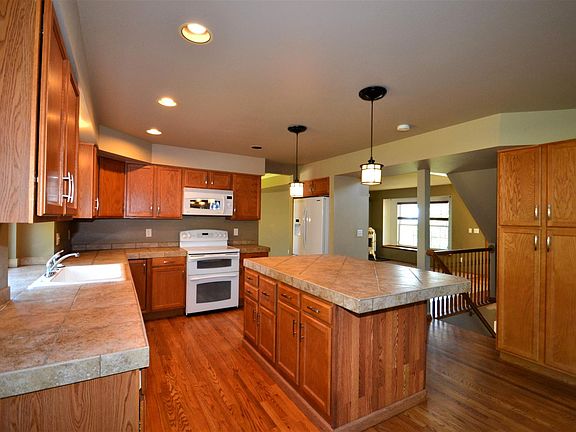 5th image of 6240 Farthing Dr