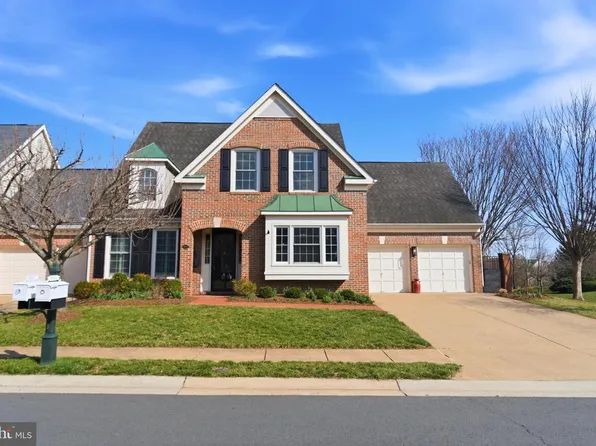 18444 Camelback Ter, Leesburg, VA 20176