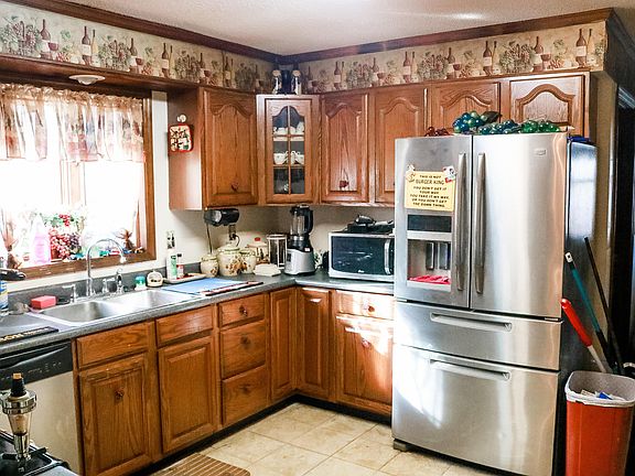5th image of 270 Droke Ln