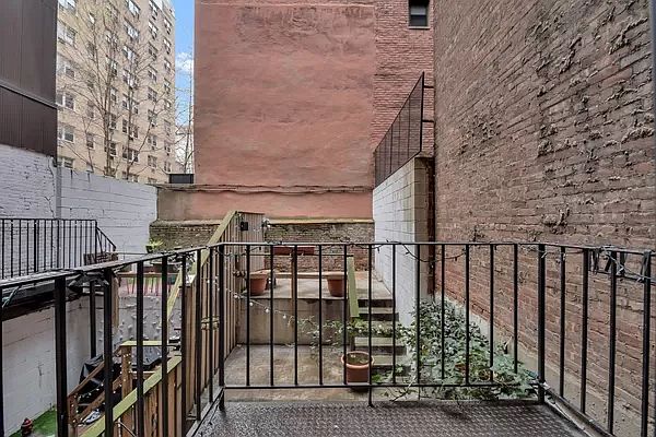 1st image of 655 2nd Ave APT 1D