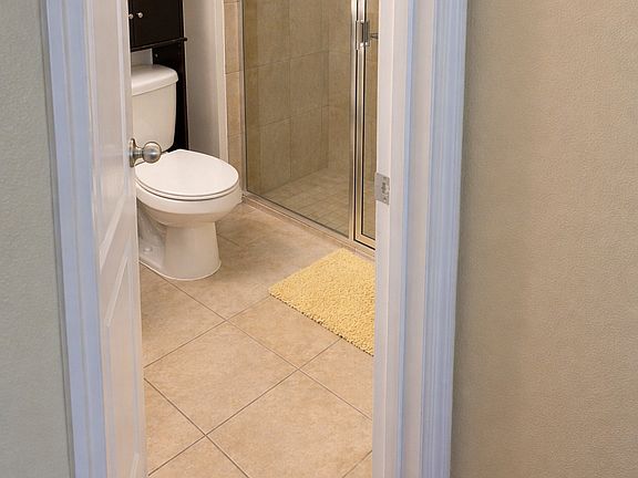 5th image of 147 Cabrillo Dr #B