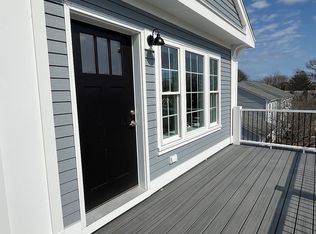 112 W Main St, Hyannis, MA 02601