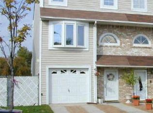10 Elson St, Staten Island, NY 10314
