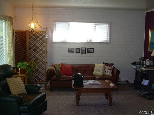 2nd image of 387 E 3rd Ave