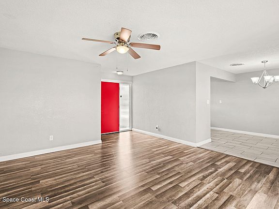 5th image of 1420 Thomas St
