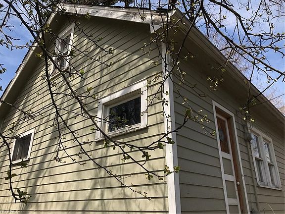 Side view of house.