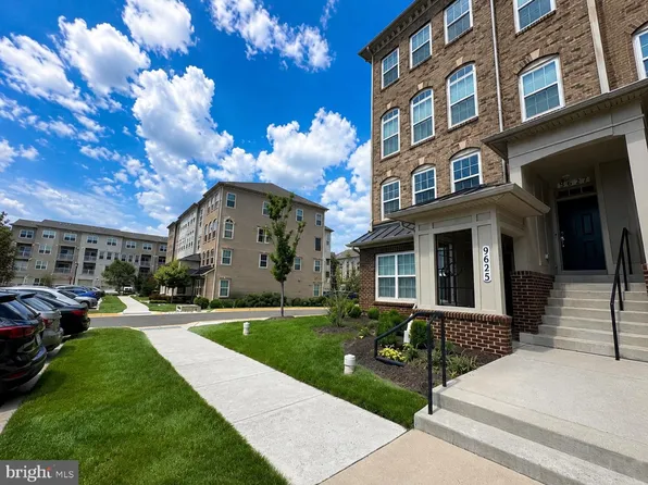 9625 Block St, Lanham, MD 20706