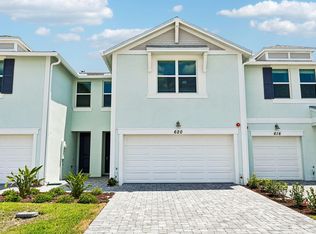 620 Salisbury Cir, Fort Pierce, FL 34982