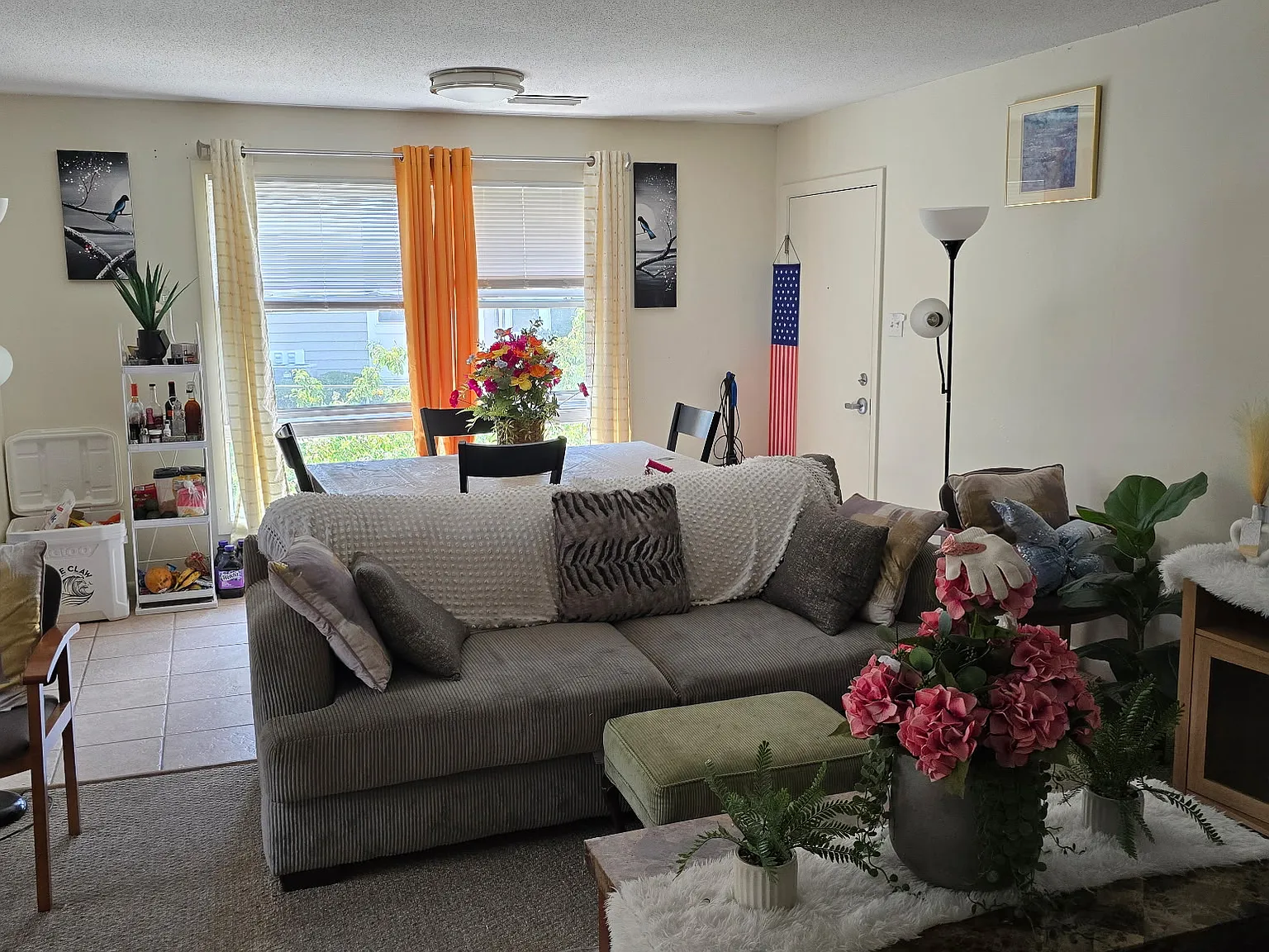 2 bed, 1150 sqft, $2,895 — Photo 2