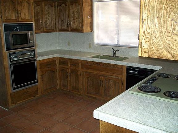 2nd image of 27232 Cahuilla Dr