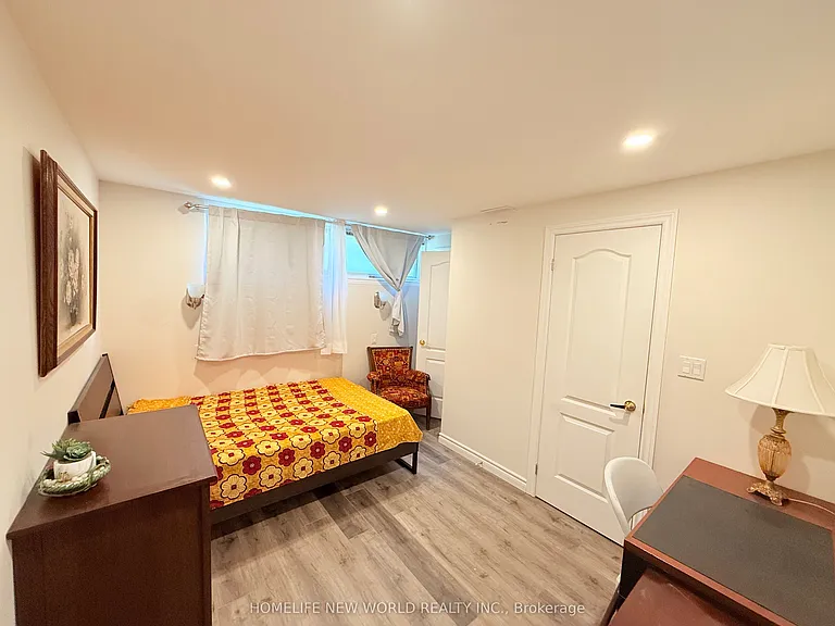 38 Cedarcroft Blvd S — Photo 10