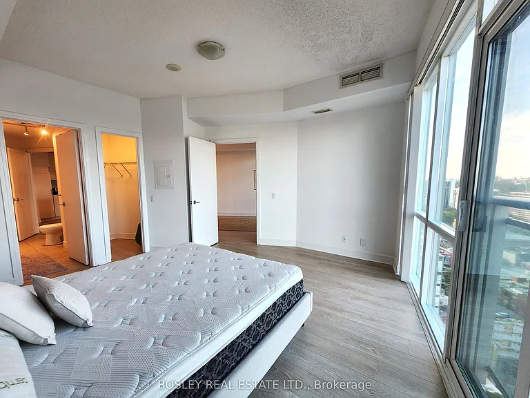 112 George St #S2307 — Photo 5