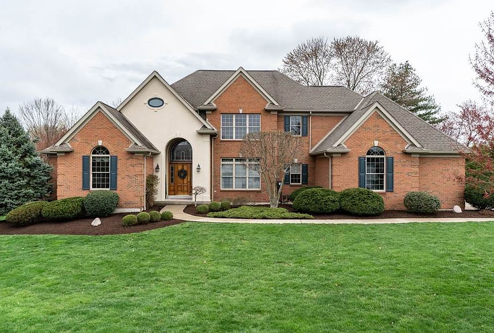1st image of 909 Squire Oaks Dr