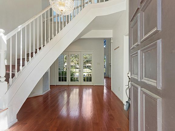 3rd image of 1722 Kingsmill Ln