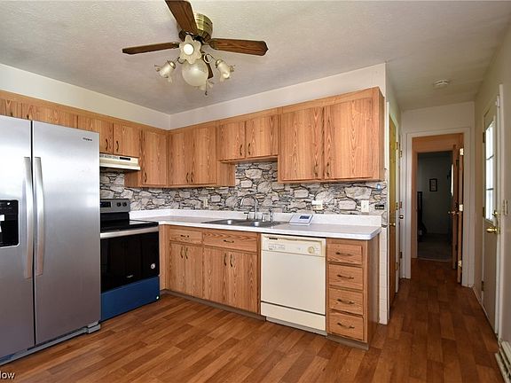 4th image of 5832 Marra Dr