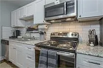 3716 & 3718 Warwick Blvd — Photo 15