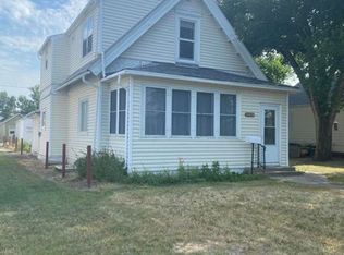 508 3rd St SE #2, Jamestown, ND 58401