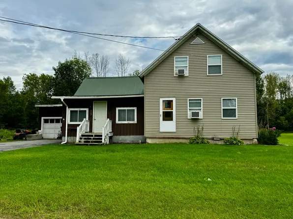 523 Fee Rd, Mooers, NY 12958