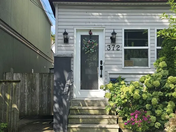 372 Rhodes Ave, Toronto, ON M4L 3A5