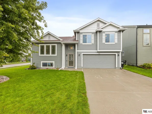 8802 N 160th St, Bennington, NE 68007