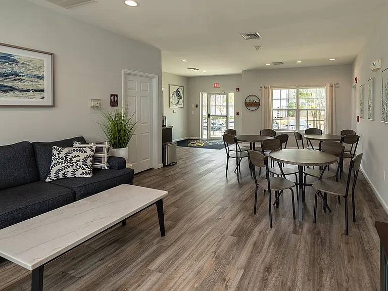 The Summit at Owings Mills Apartments — Photo 16