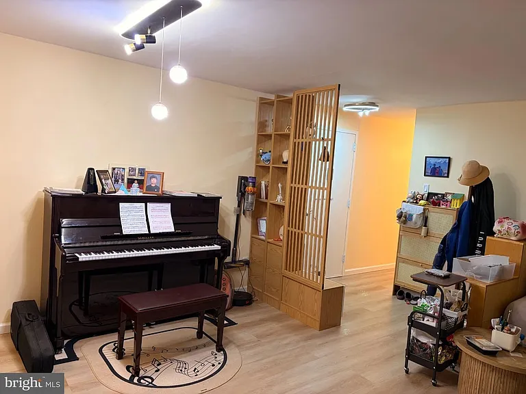 1030 E Lancaster Ave #203 — Photo 12