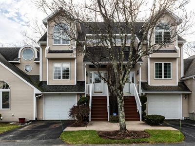 12 Canary Ct UNIT 49, West Warwick, RI, 02893