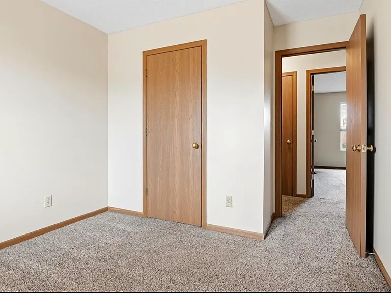 7304 SW 24th Ter — Photo 13