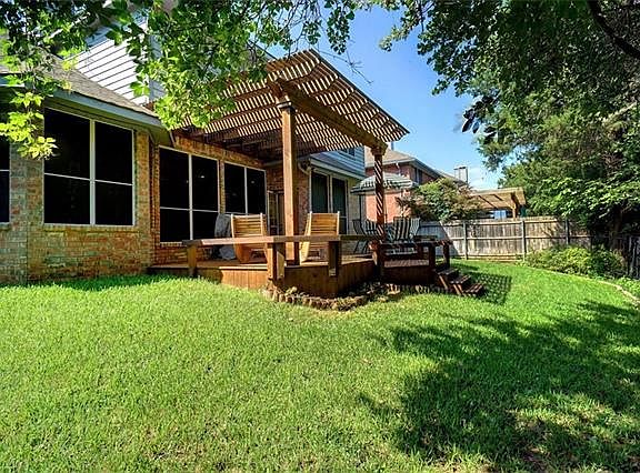 5th image of 2712 Indian Oak Dr