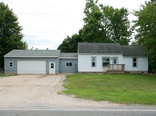 10834 N Lakeview Rd, Lakeview, MI 48850