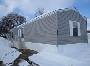 3816 Larch Ct, Clarkston, MI 48348